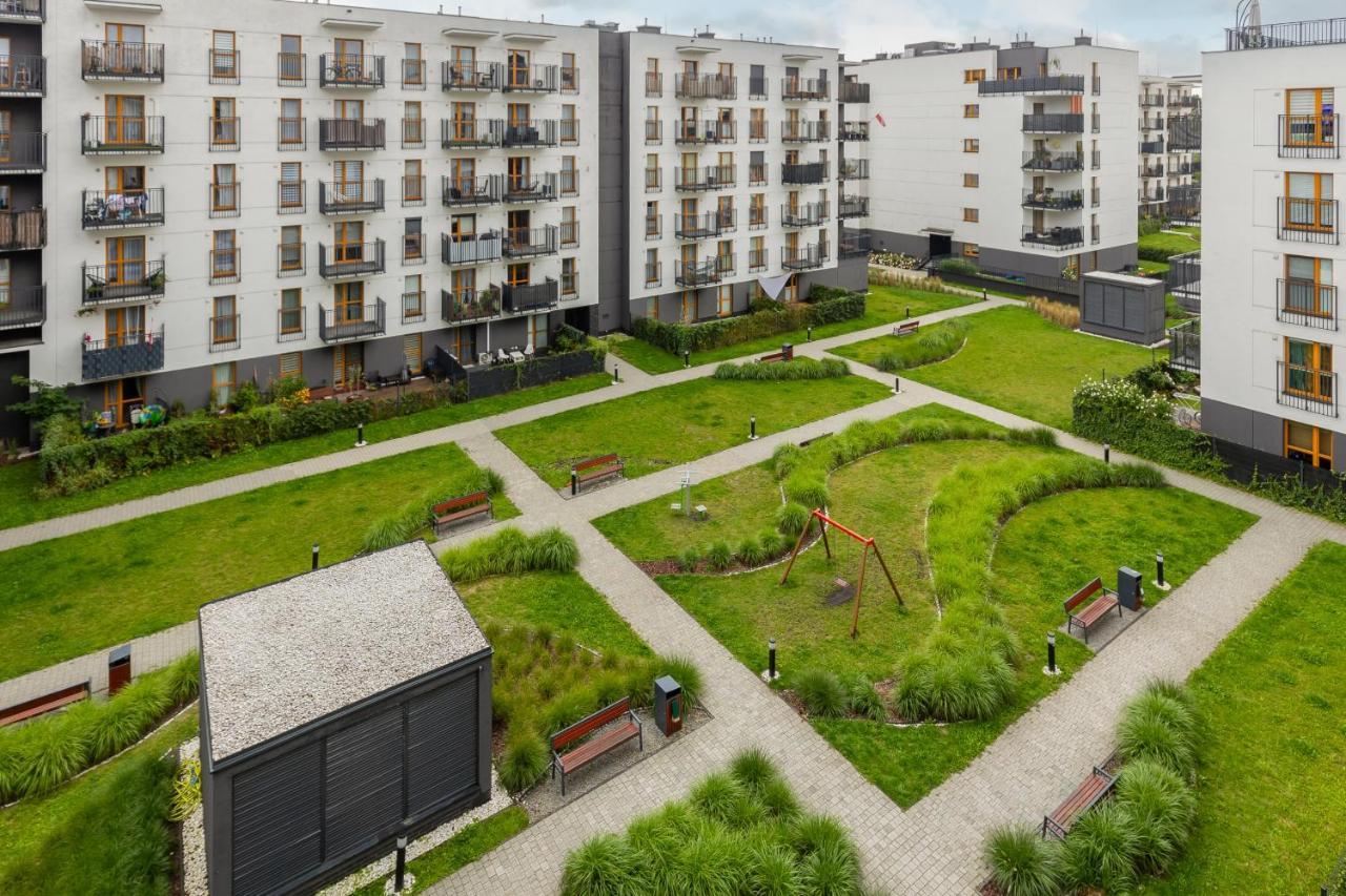 Cozy Apartment With Parking Bakalarska By Noclegi Renters Варшава Екстер'єр фото