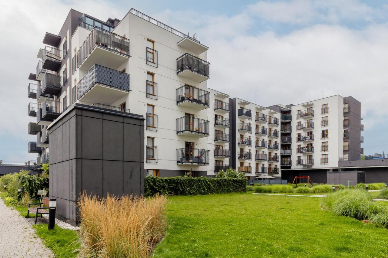 Cozy Apartment With Parking Bakalarska By Noclegi Renters Варшава Екстер'єр фото